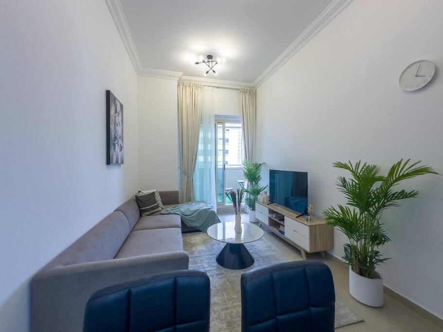 Apartment Unit In Marina Dubai