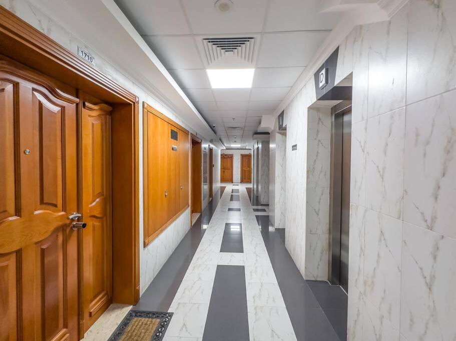 Unit In Marina Apartment *