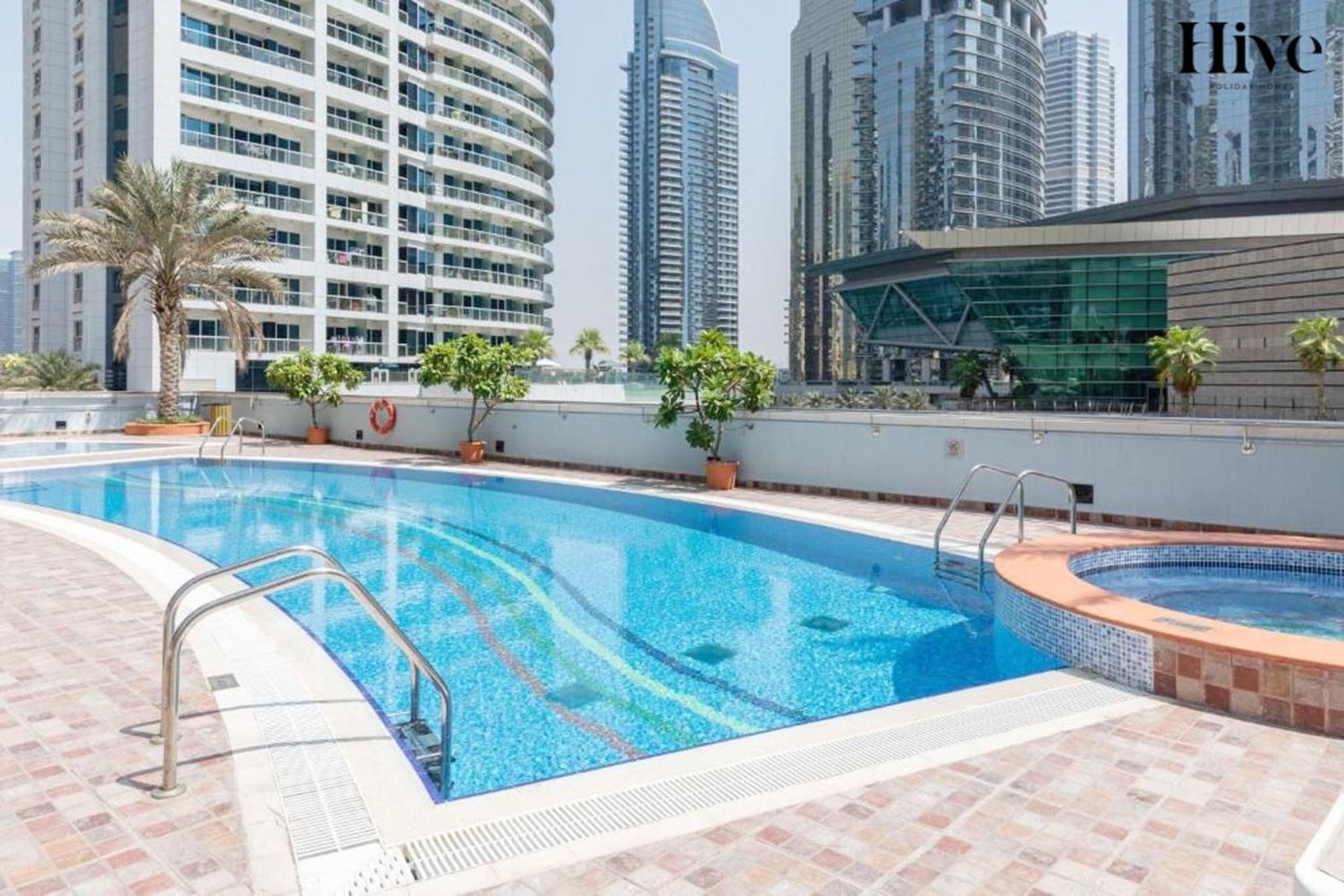 Stunning In Jlt Near Metro *