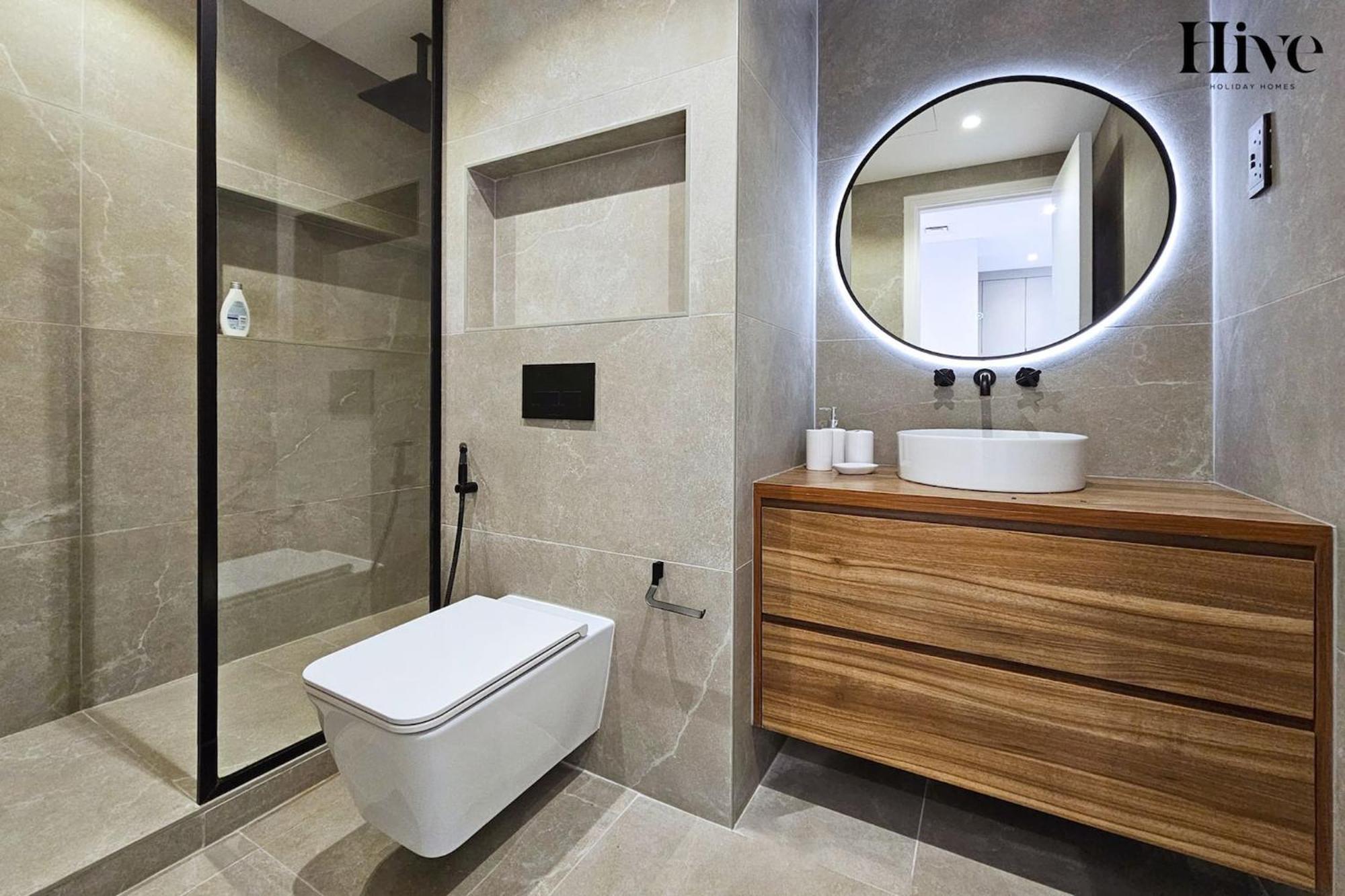 Apartment Stunning In Jlt Near Metro