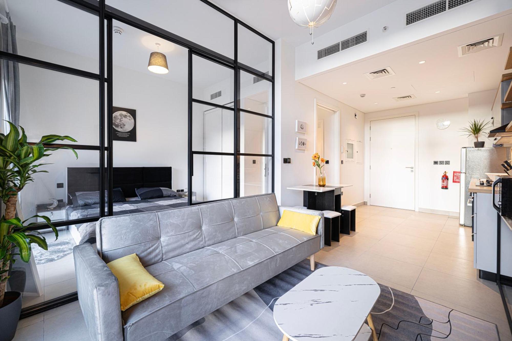1 Bedroom Socio Tower Hills Apartment *