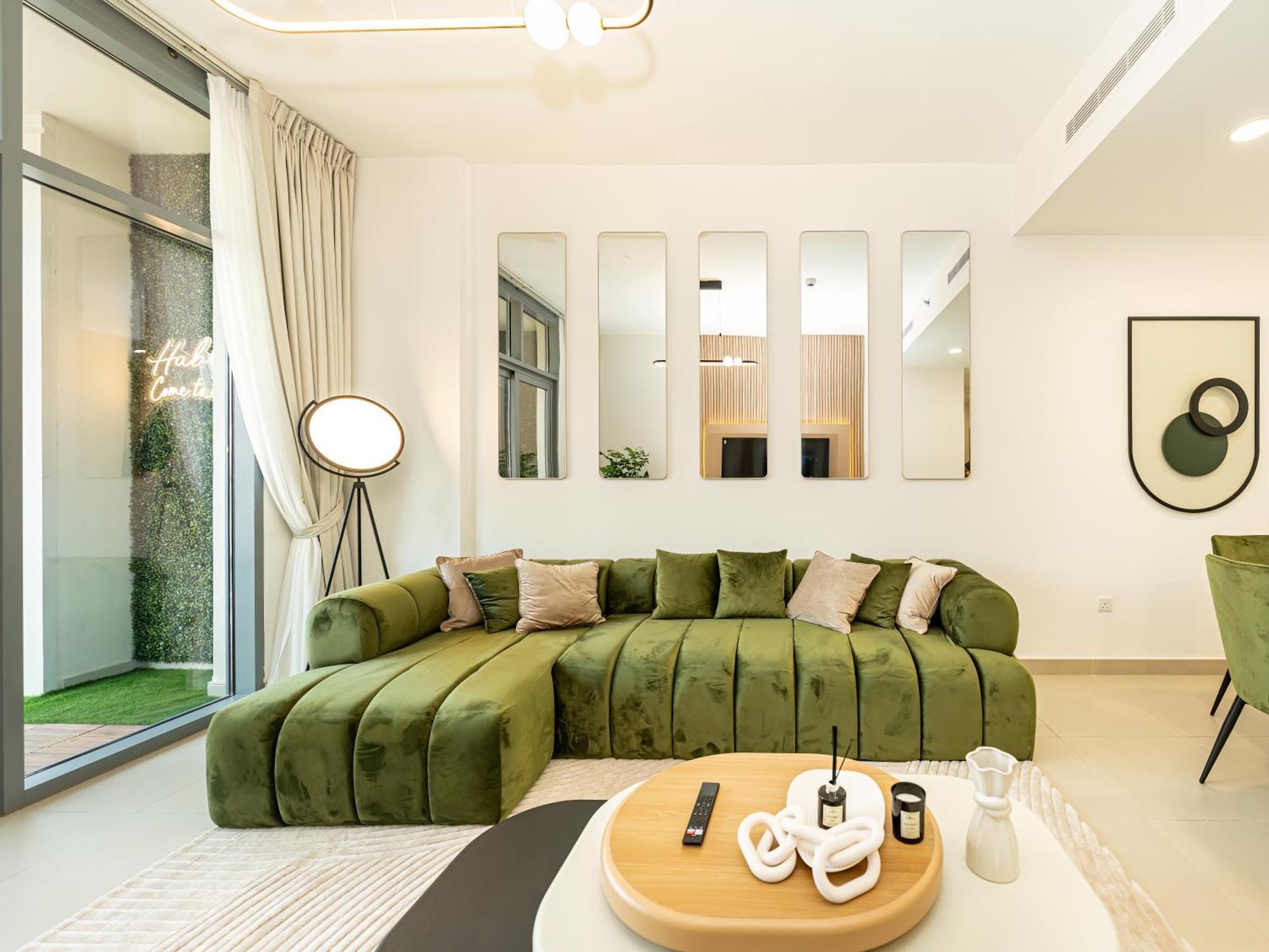 Holiday home Luxury 2br With Burj View, Very Close To Mall *
