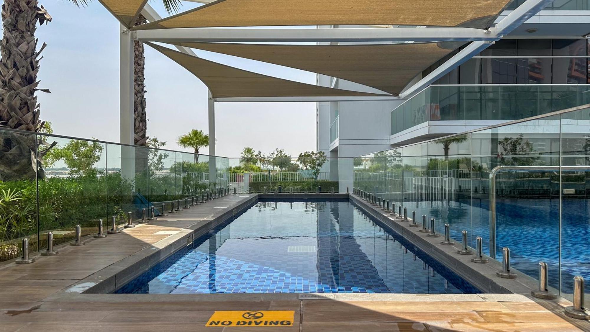 Waves - Elegant 28th Floor Studio In Carson A, Damac Hills *