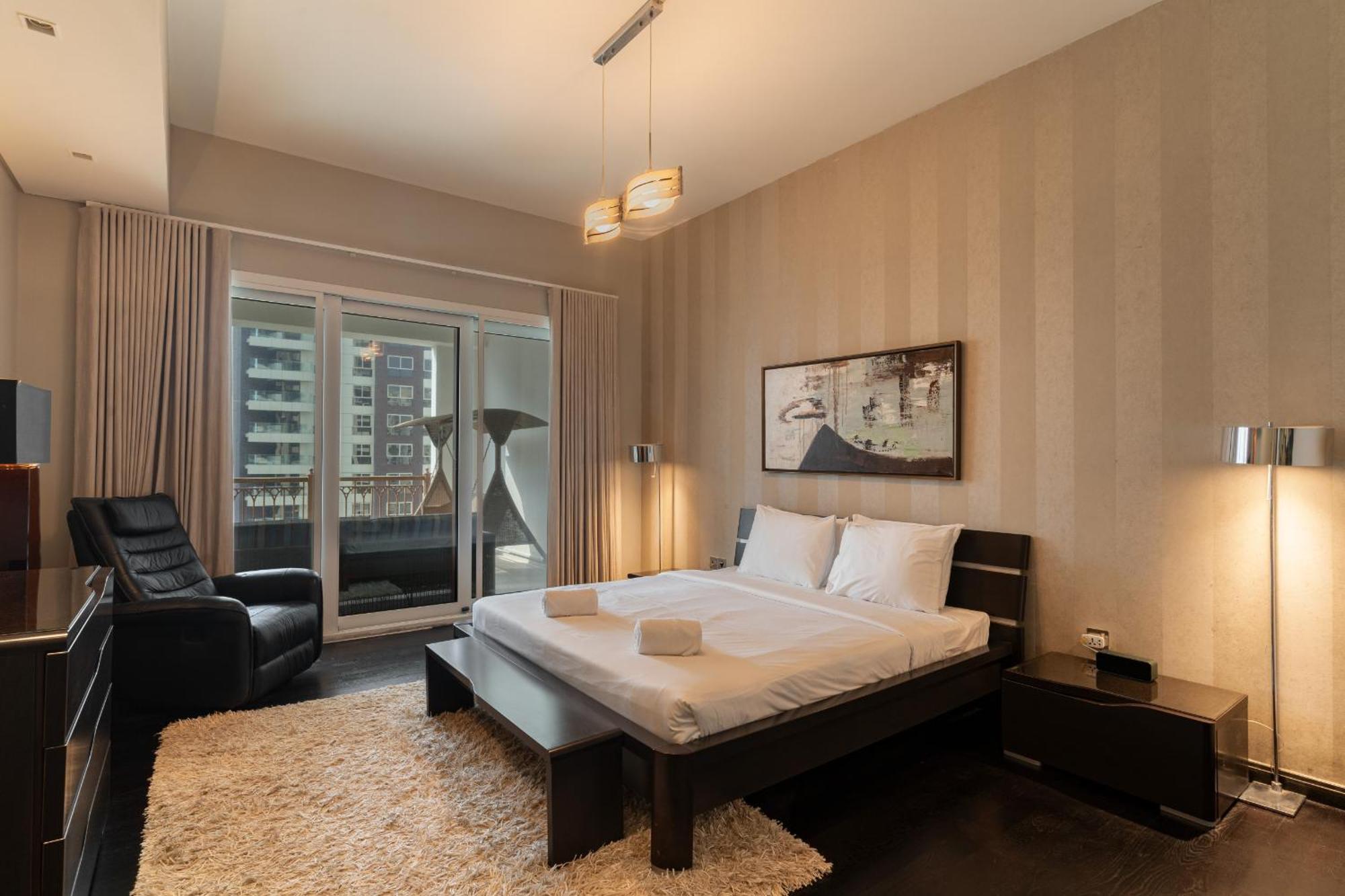Family Living In Marina Residence, 2-bed, Palm Jumeirah - Allsopp&allsopp
