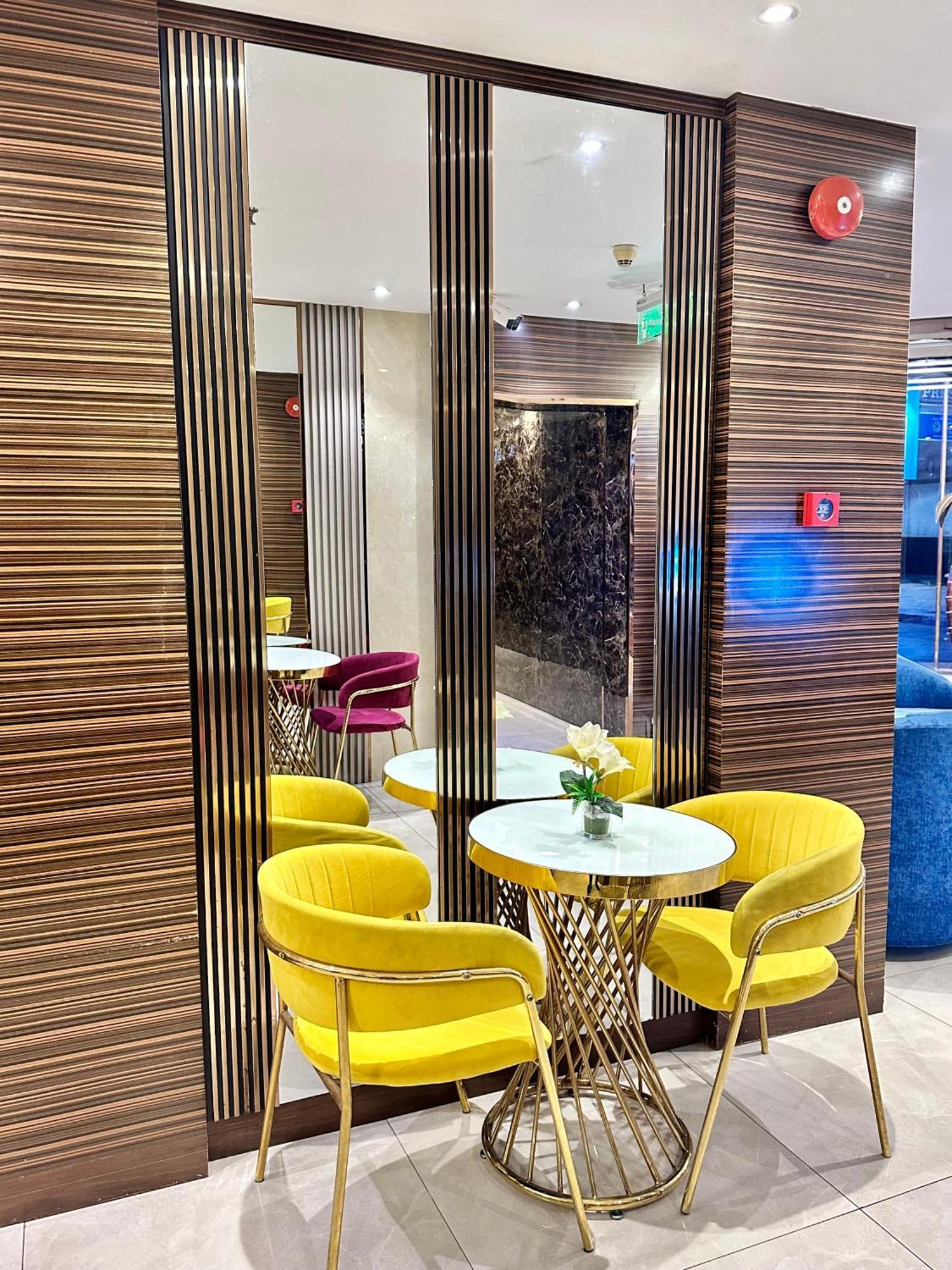 Bliss Square Hotel Dubai
