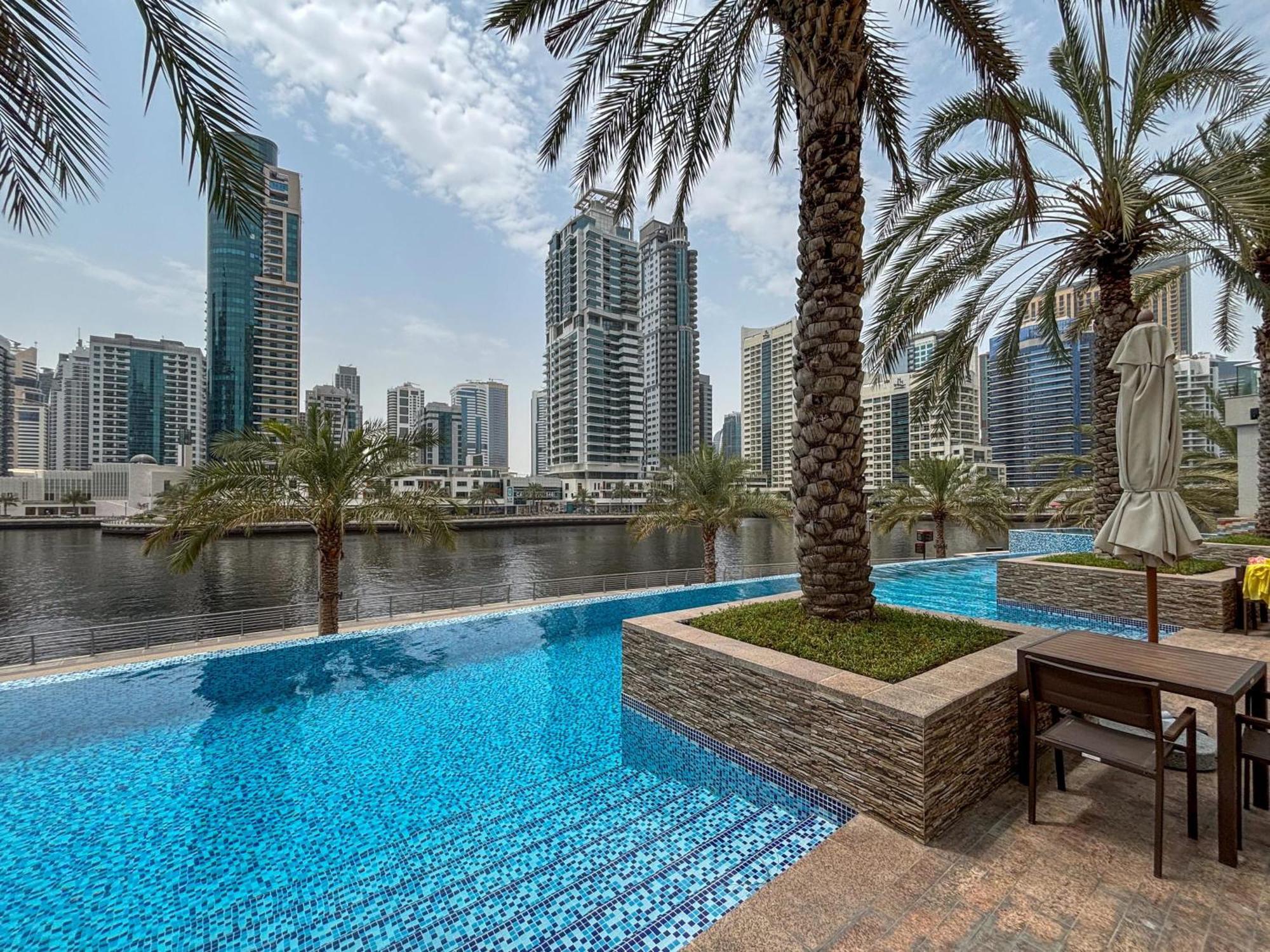 Frank Porter - Blakely Tower Apartment Dubai