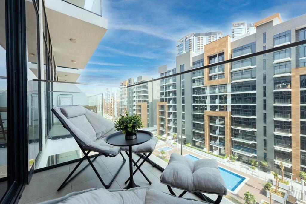 Unique By Skylight At Azizi Riviera 42 * Dubai