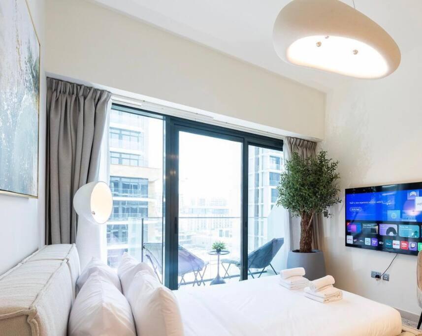 Apartment Unique By Skylight At Azizi Riviera 42