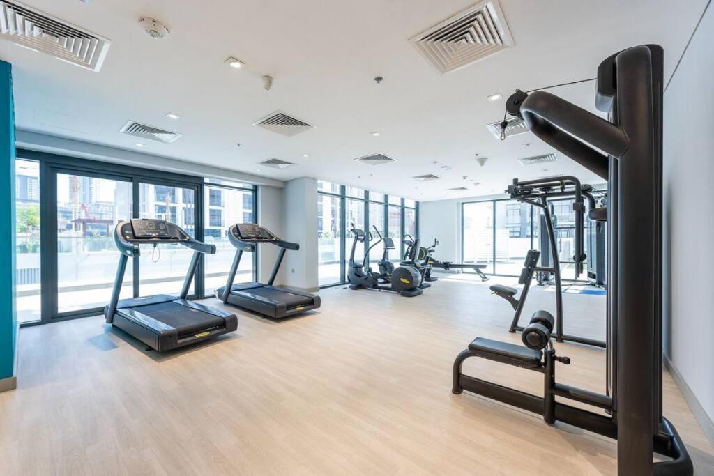 Unique By Skylight At Azizi Riviera 42 * Dubai