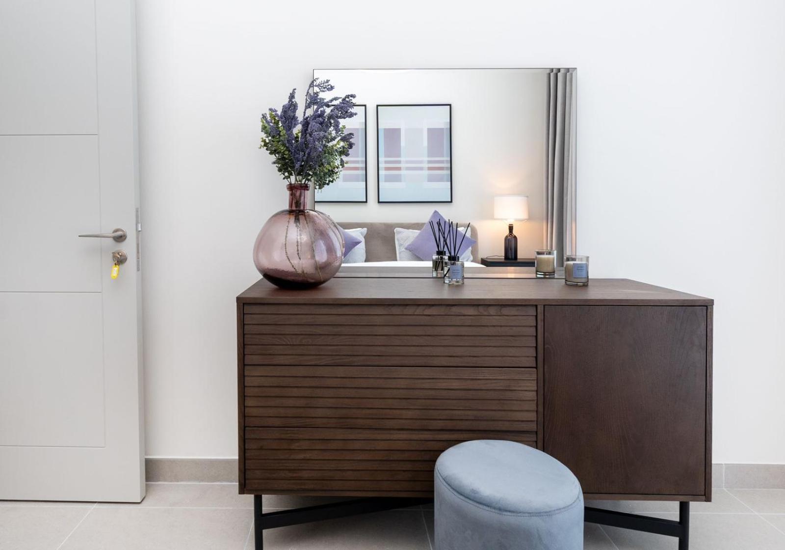 Luxury Escapes - Stylish 2br With View In Downtown Daire Dubai
