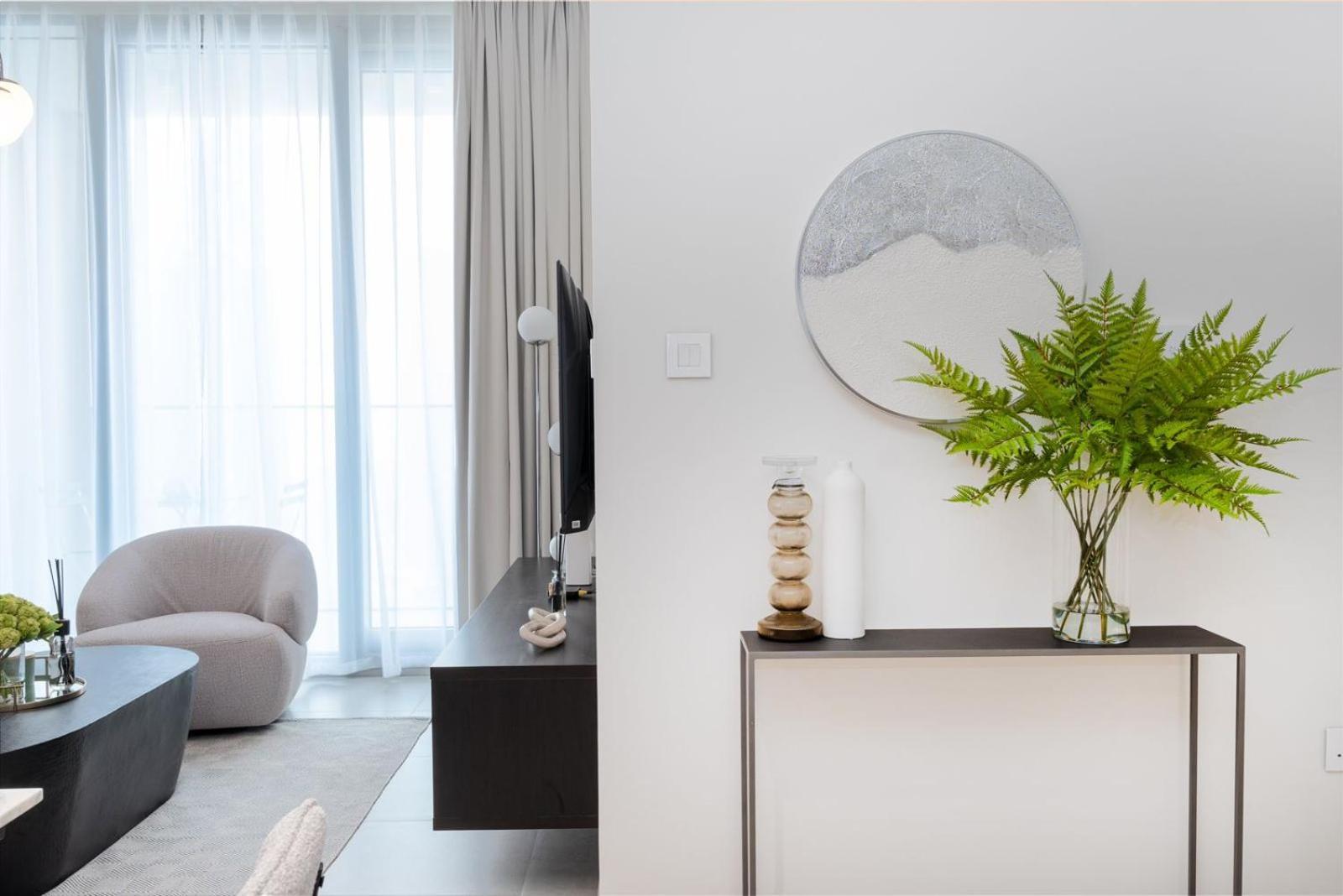 Daire Luxury Escapes - Stylish 2br With View In Downtown *