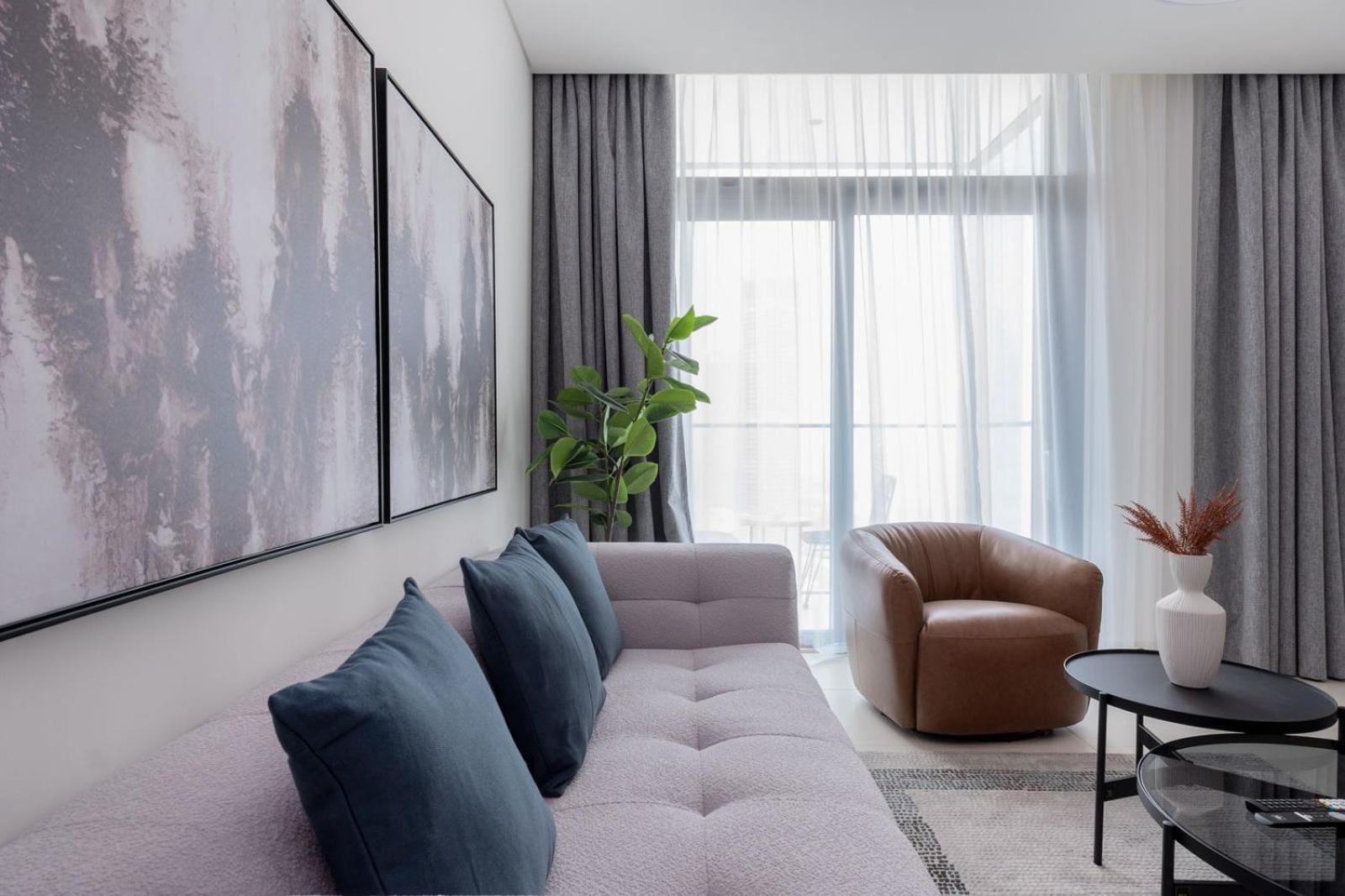Daire Luxury Escapes - Stylish 2br With Balcony In Burj Crown Downtown Dubai