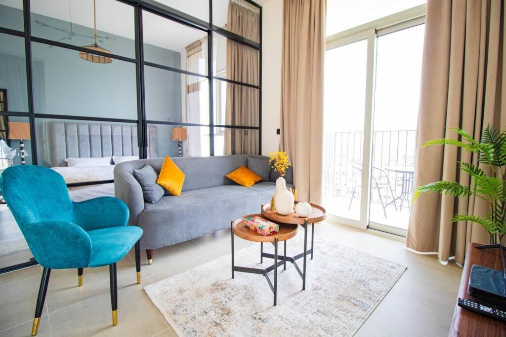Apartment Amazing Views With Beautiful 2-bhk At Collective Dubai