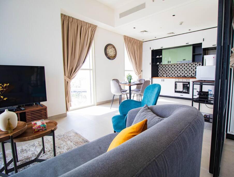 Amazing Views With Beautiful 2-bhk At Collective * Dubai