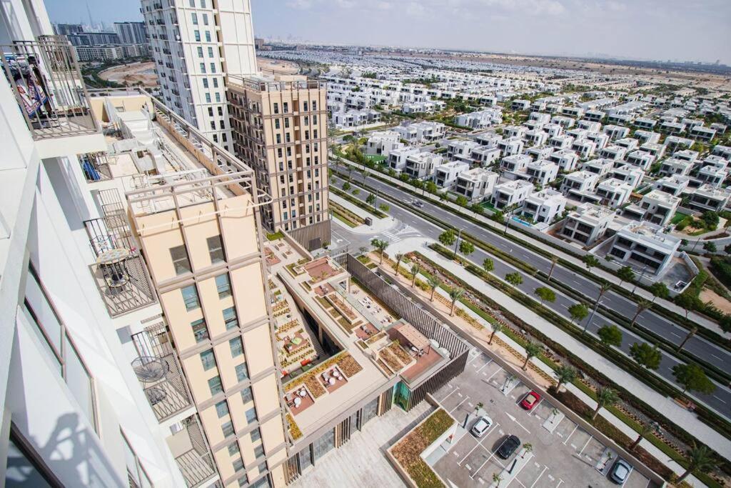 Apartment Amazing Views With Beautiful 2-bhk At Collective Dubai