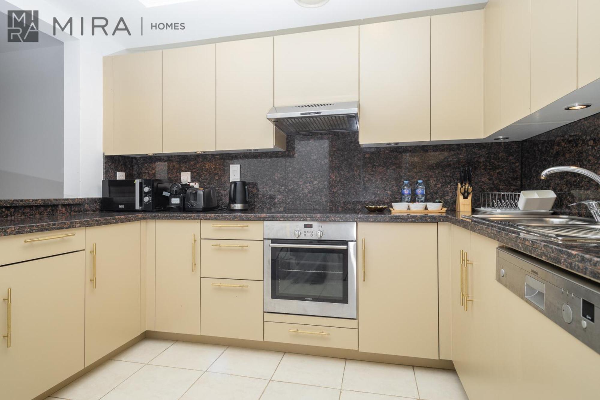 Mira Homes - Spacious 1 Bedroom In Fairmont *