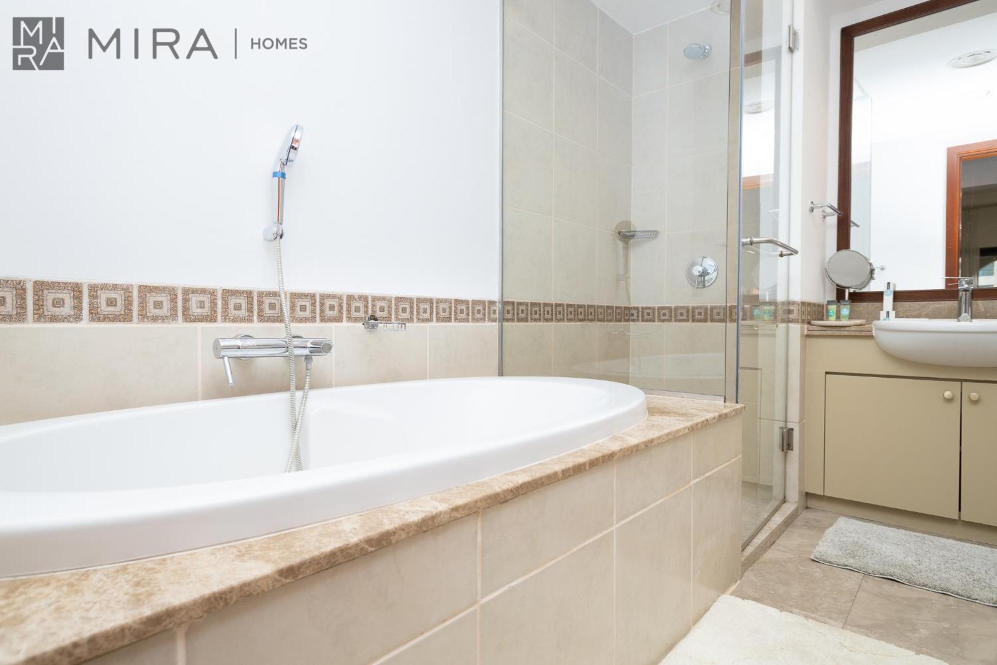 Apartment Mira Homes - Spacious 1 Bedroom In Fairmont *