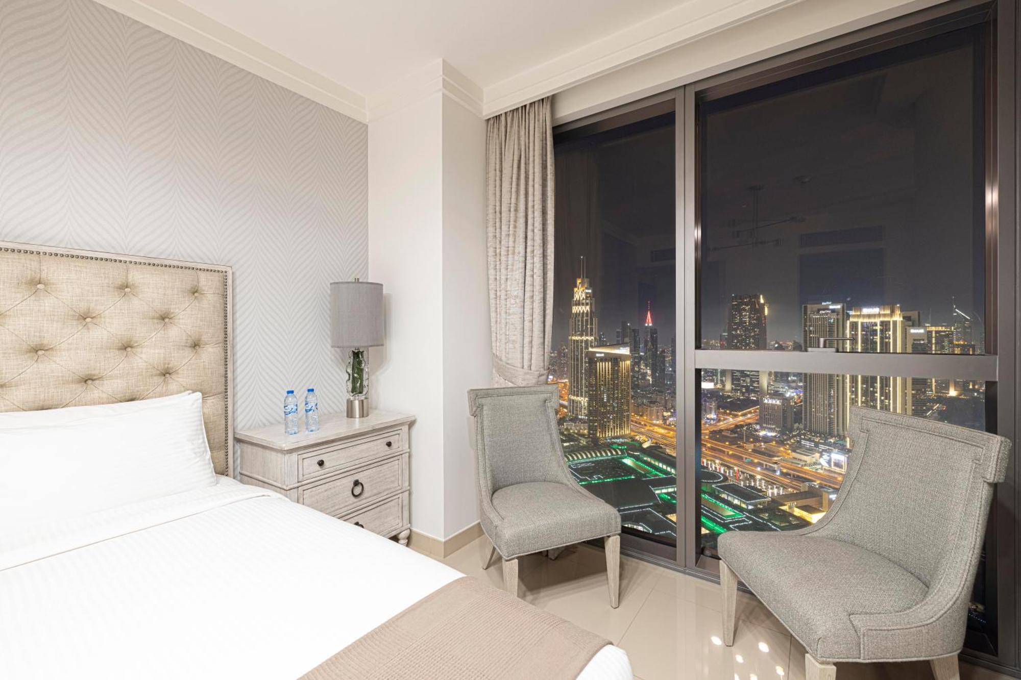 Apartment Full Burj Khalifa - 3 Bedroom + Maid In Downtown *