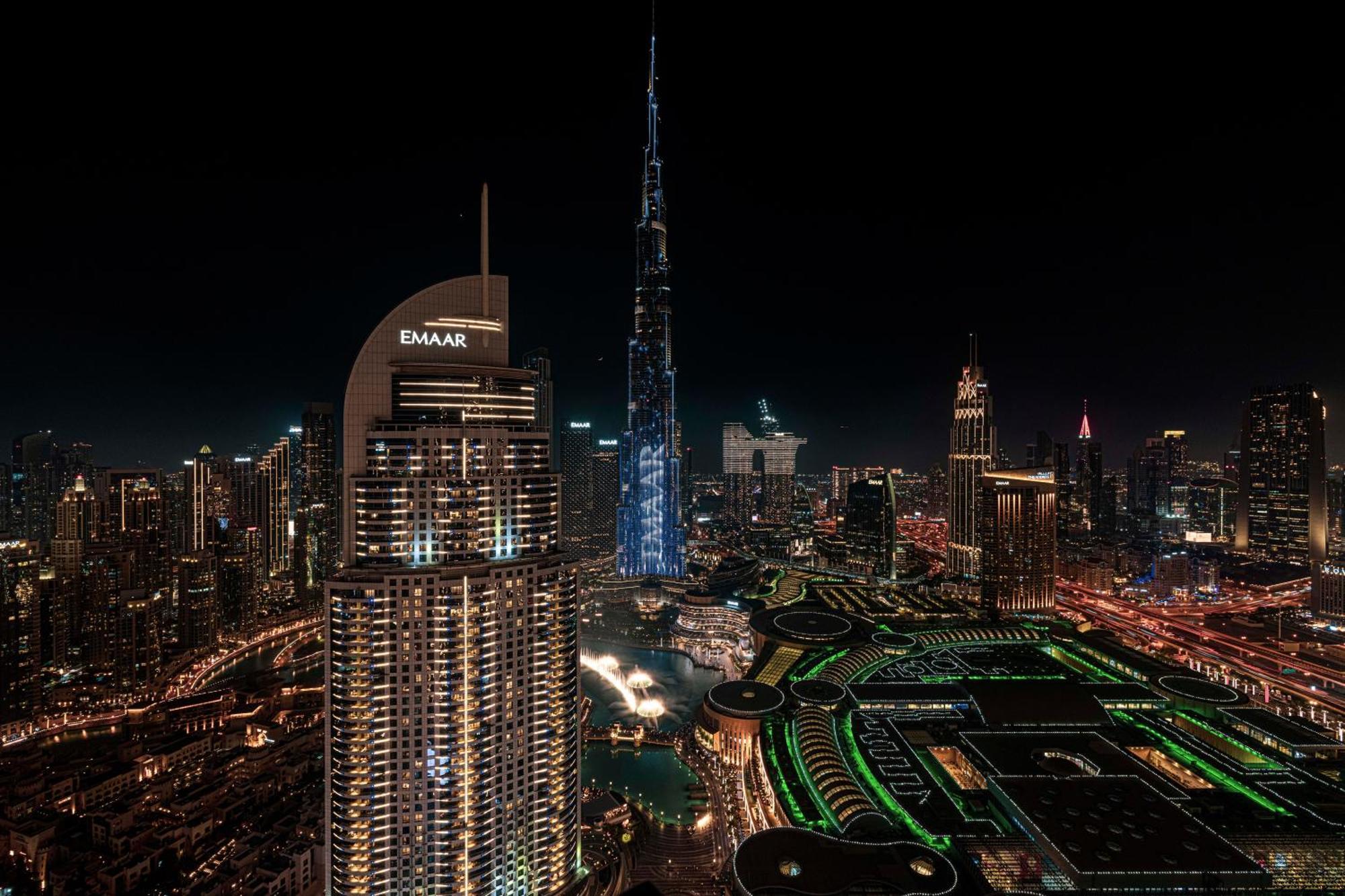 Apartment Full Burj Khalifa - 3 Bedroom + Maid In Downtown *