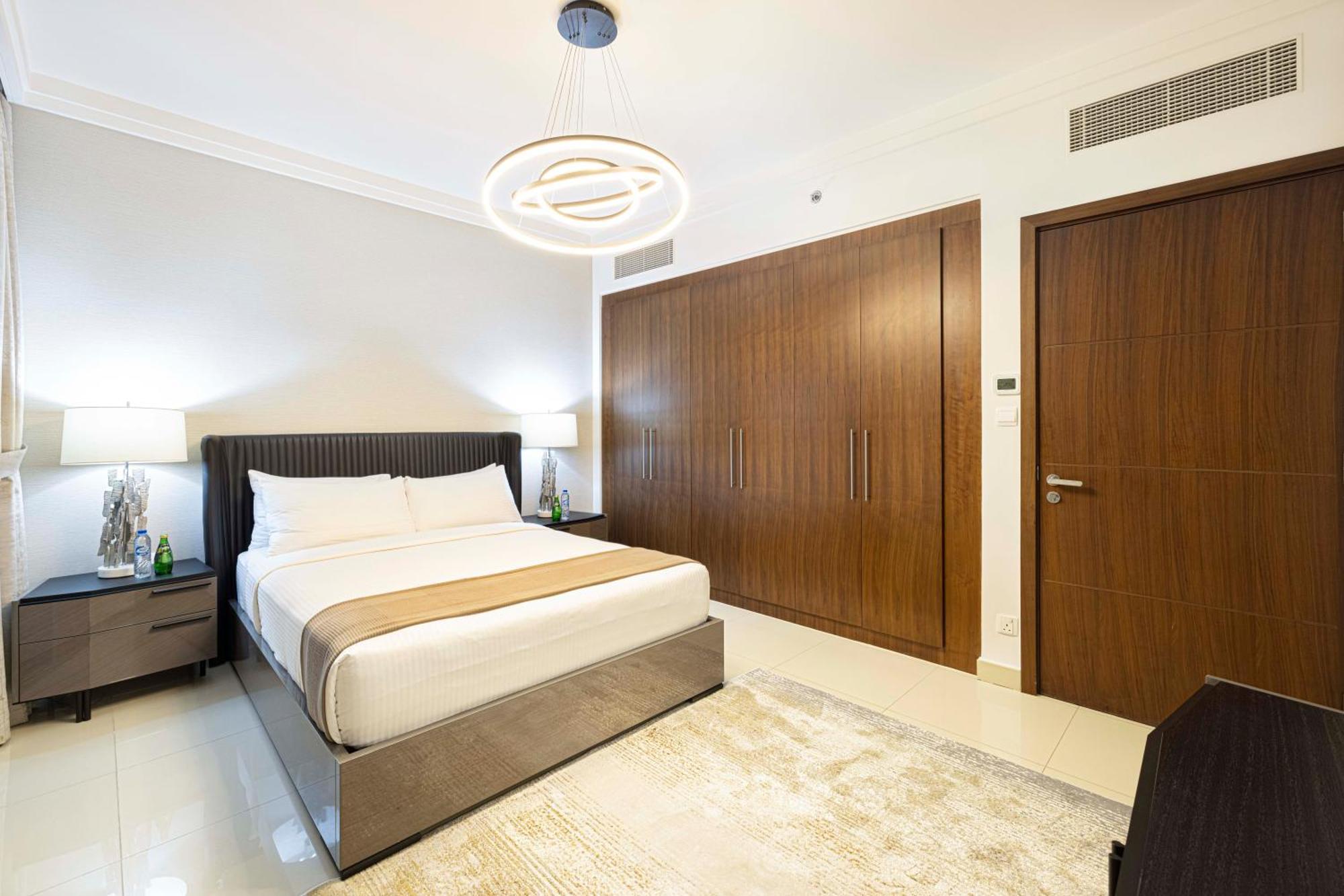 Apartment Full Burj Khalifa - 3 Bedroom + Maid In Downtown