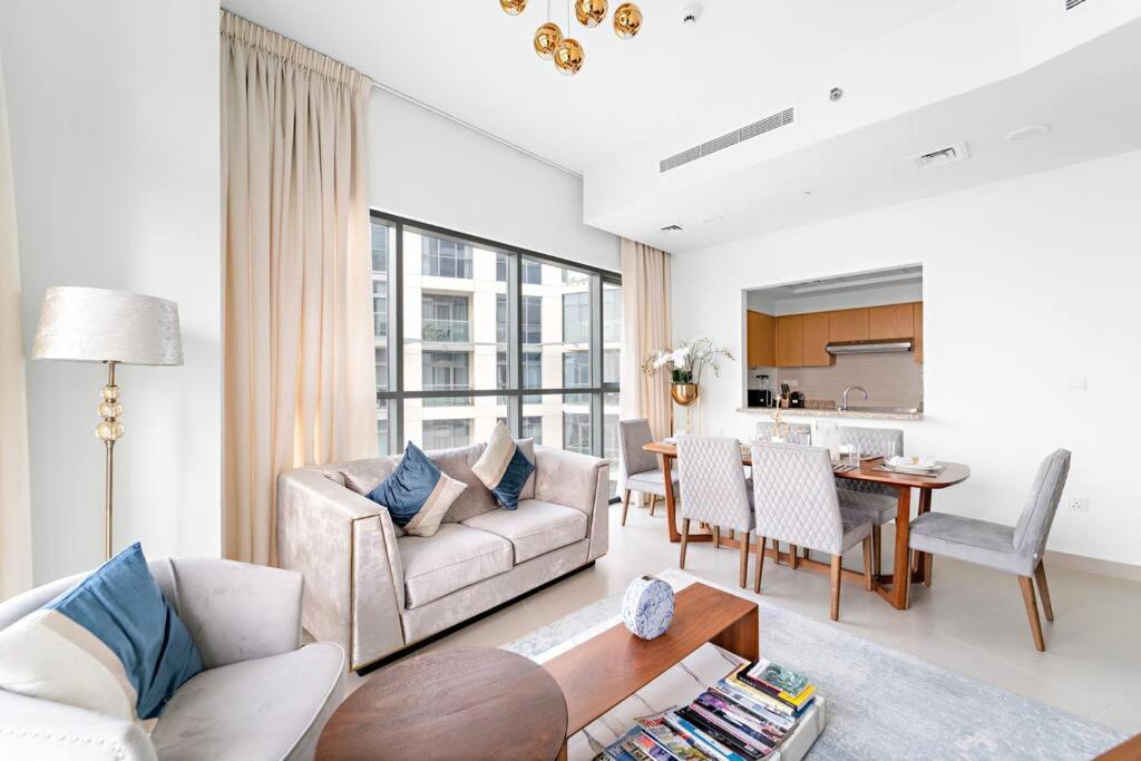 First Class 2br Modern Oasis * Dubai