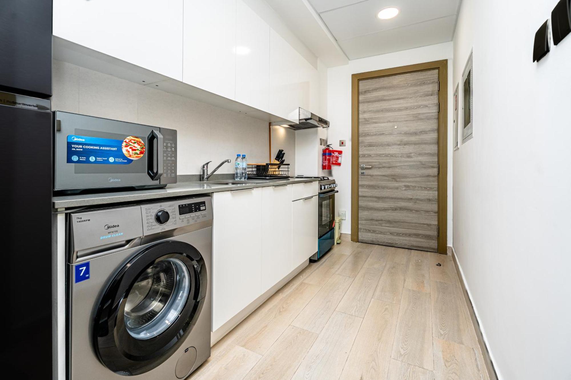 Escape24 Modern Bloom Tower Jumeirah Village Circle Jvc Apartment *