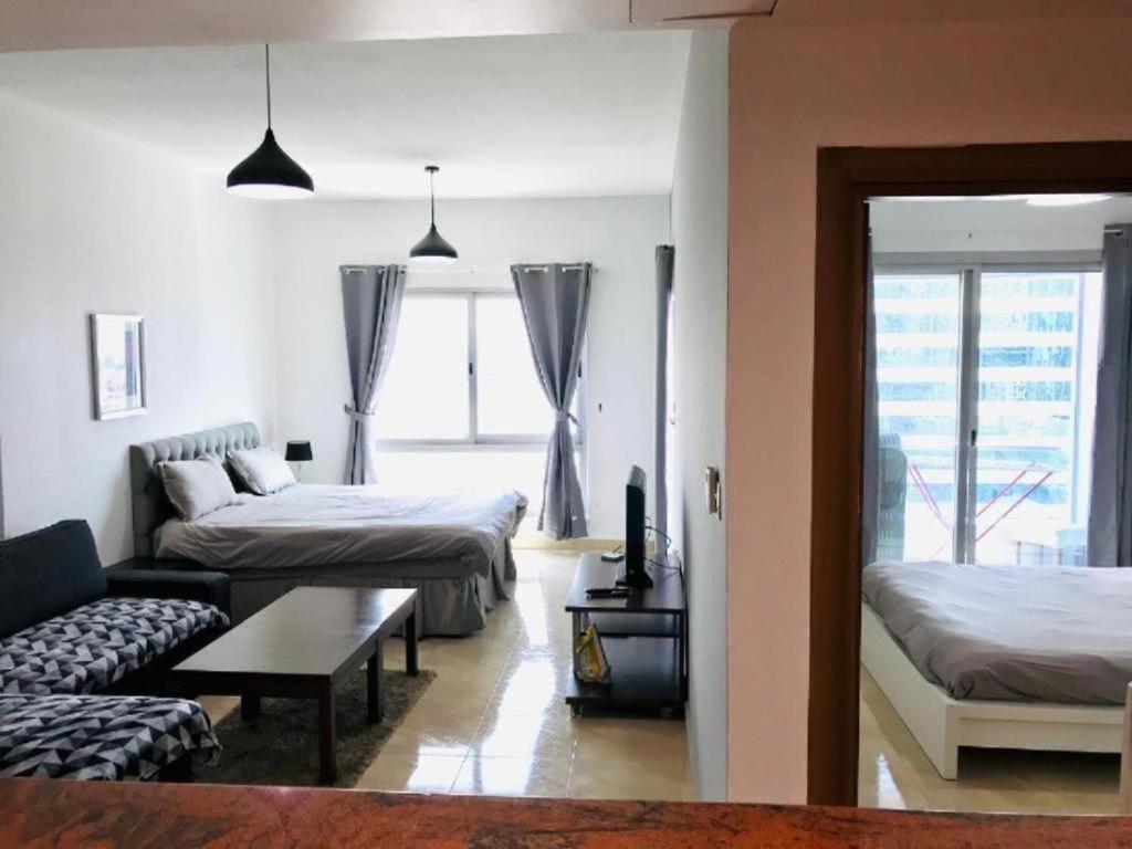 Luxury In Marina *