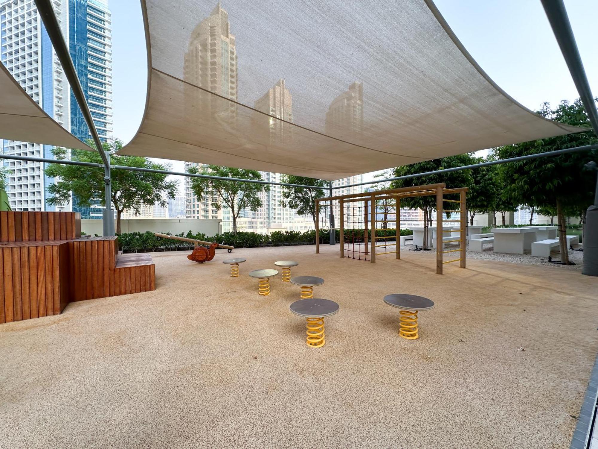Trophy - Maison De Reve Dubai