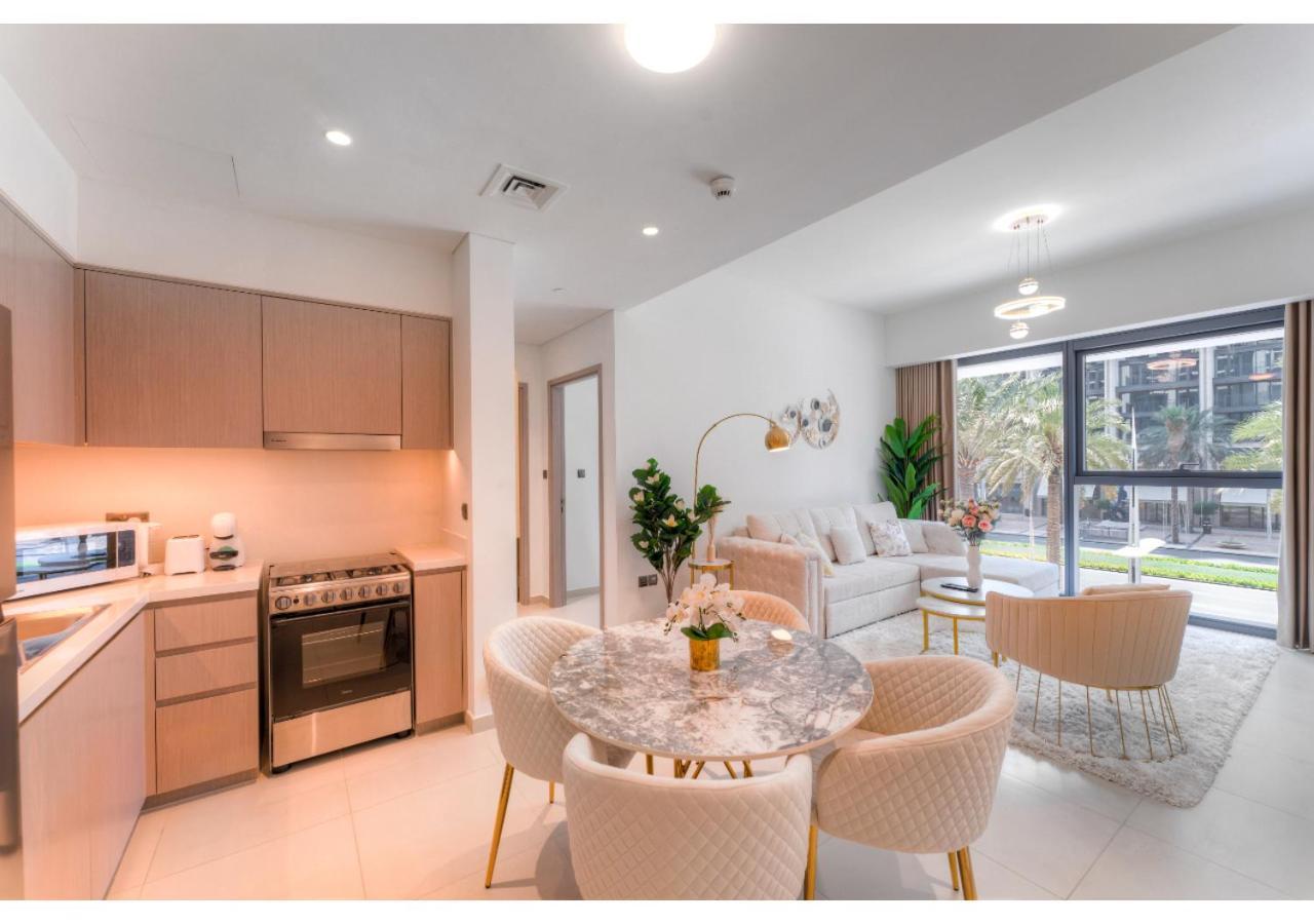 Fam Living - Act One Downtown Dubai