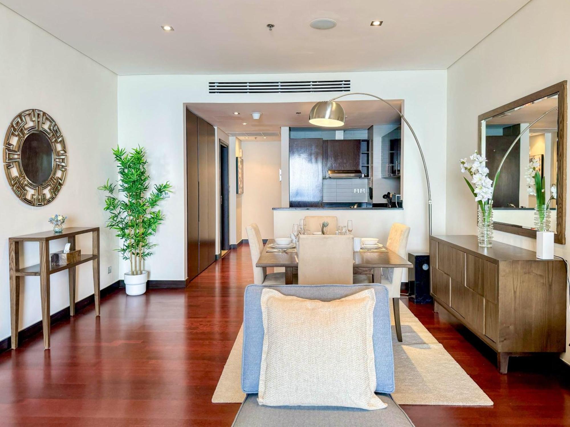 Apartment Sea View 1br In 5 Star - Palm Jumeirah