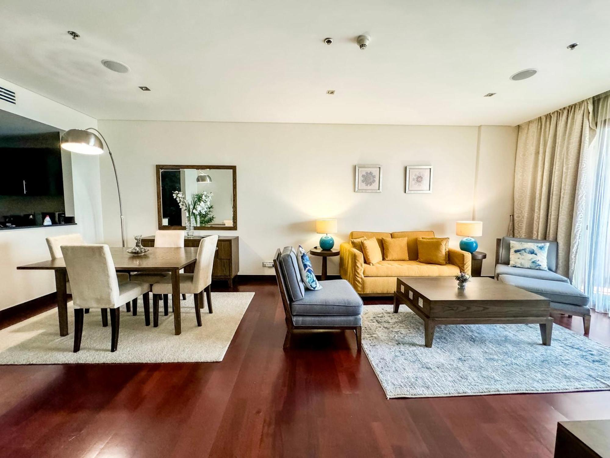 Apartment Sea View 1br In 5 Star - Palm Jumeirah