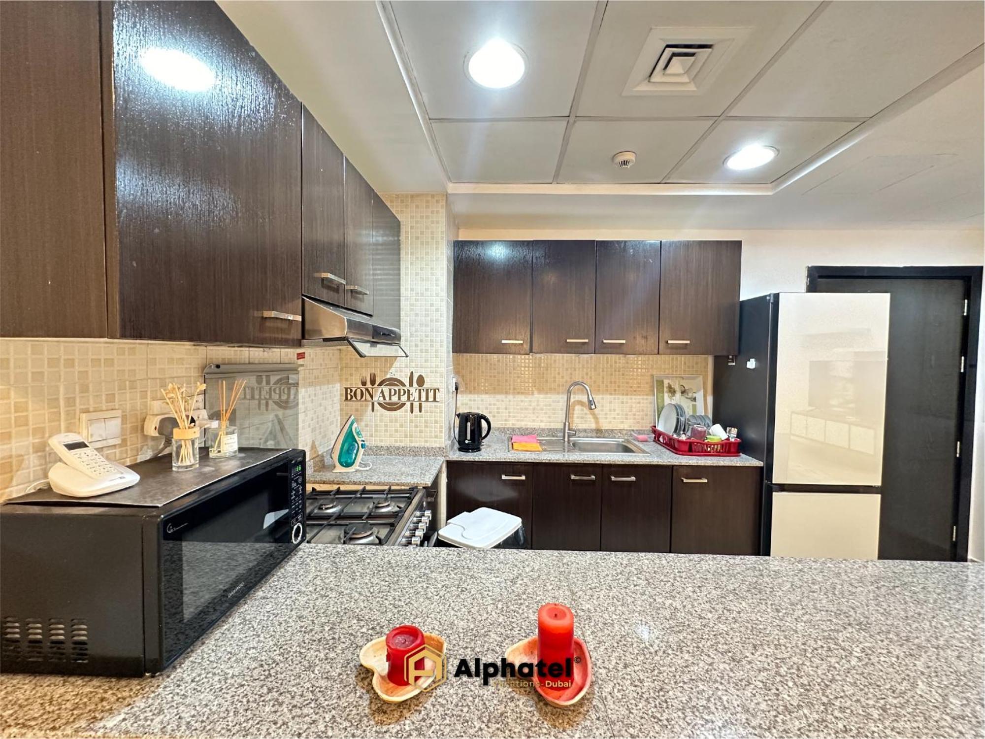 Apartment 2-bedroom In Remraam Community - - By Alphatel Vacations *