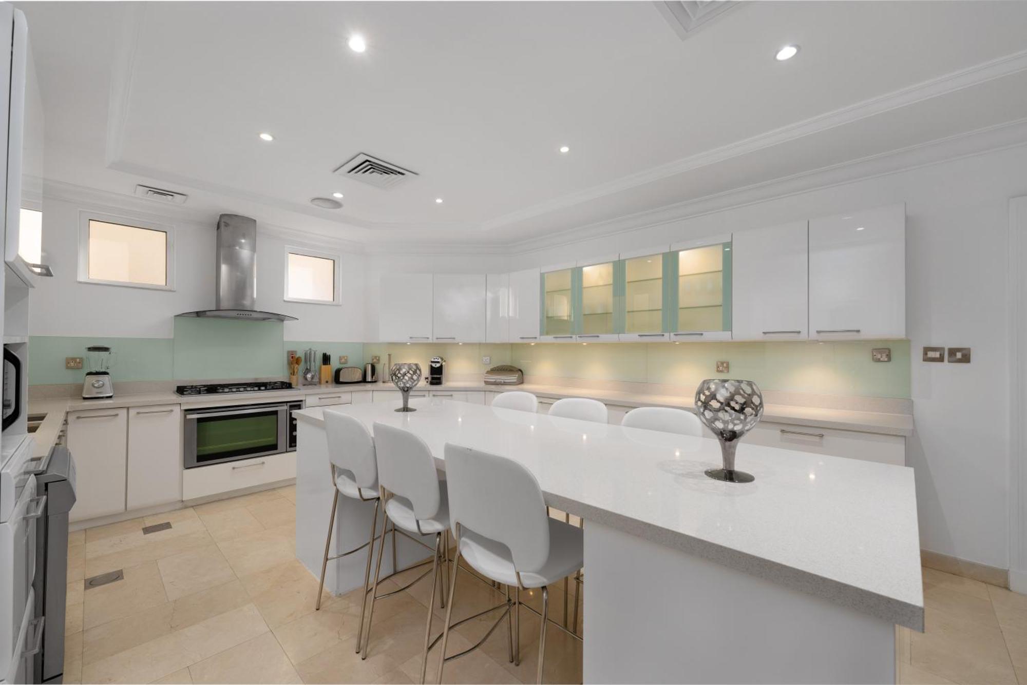 Maison Privee - Ultra-luxury With Private Pool & On Palm Dubai