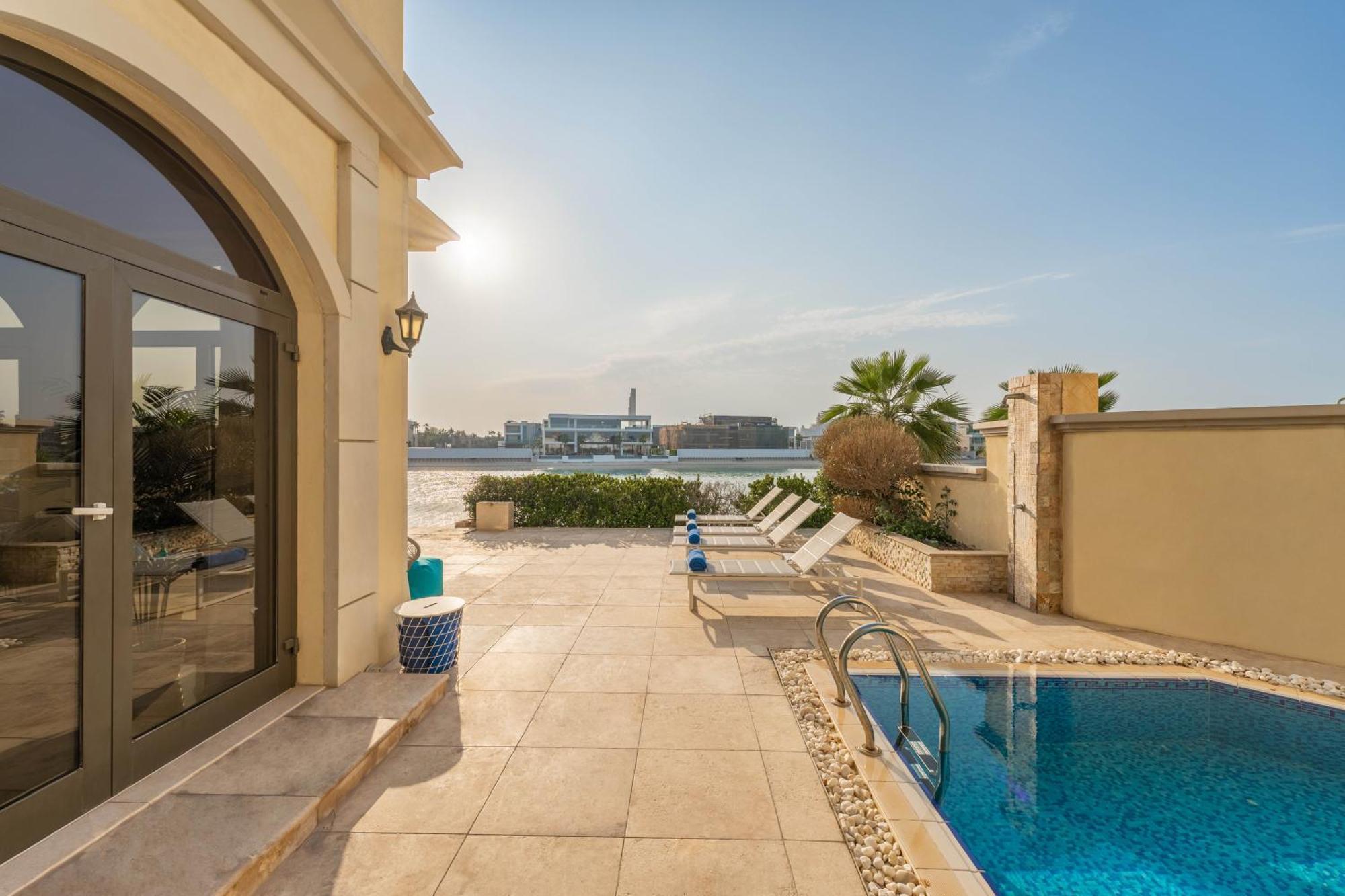 Maison Privee - Ultra-luxury With Private Pool & On Palm Apartment Dubai