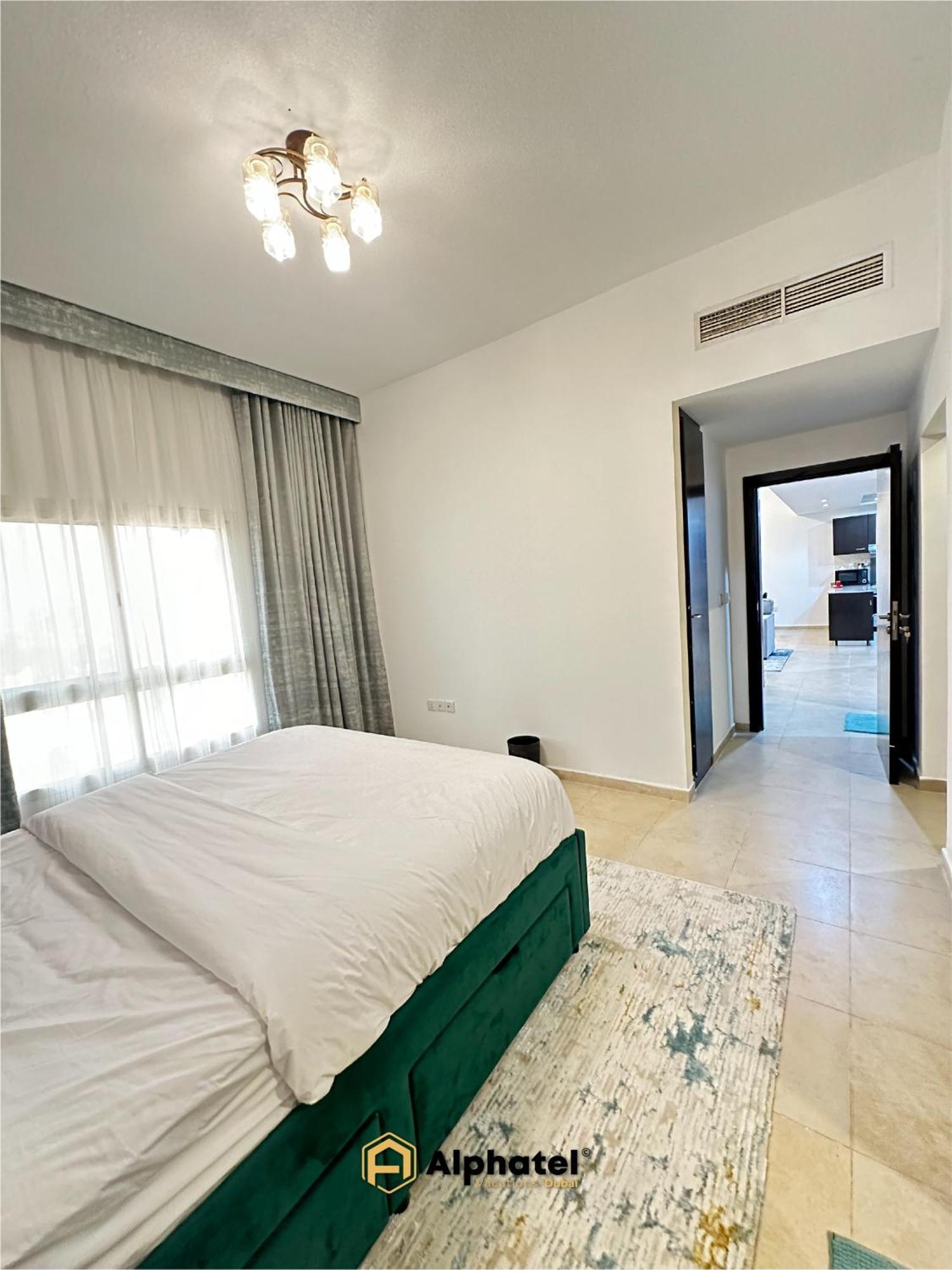 Apartment 2-bedroom In Remraam Community - - By Alphatel Vacations *