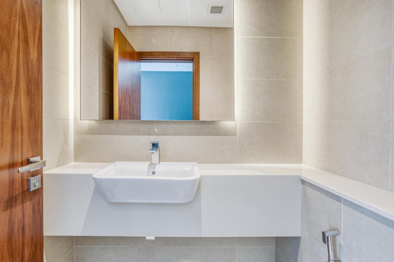 Blueground Marina Gate Gym Elevator Pool Dxb-820 * Dubai