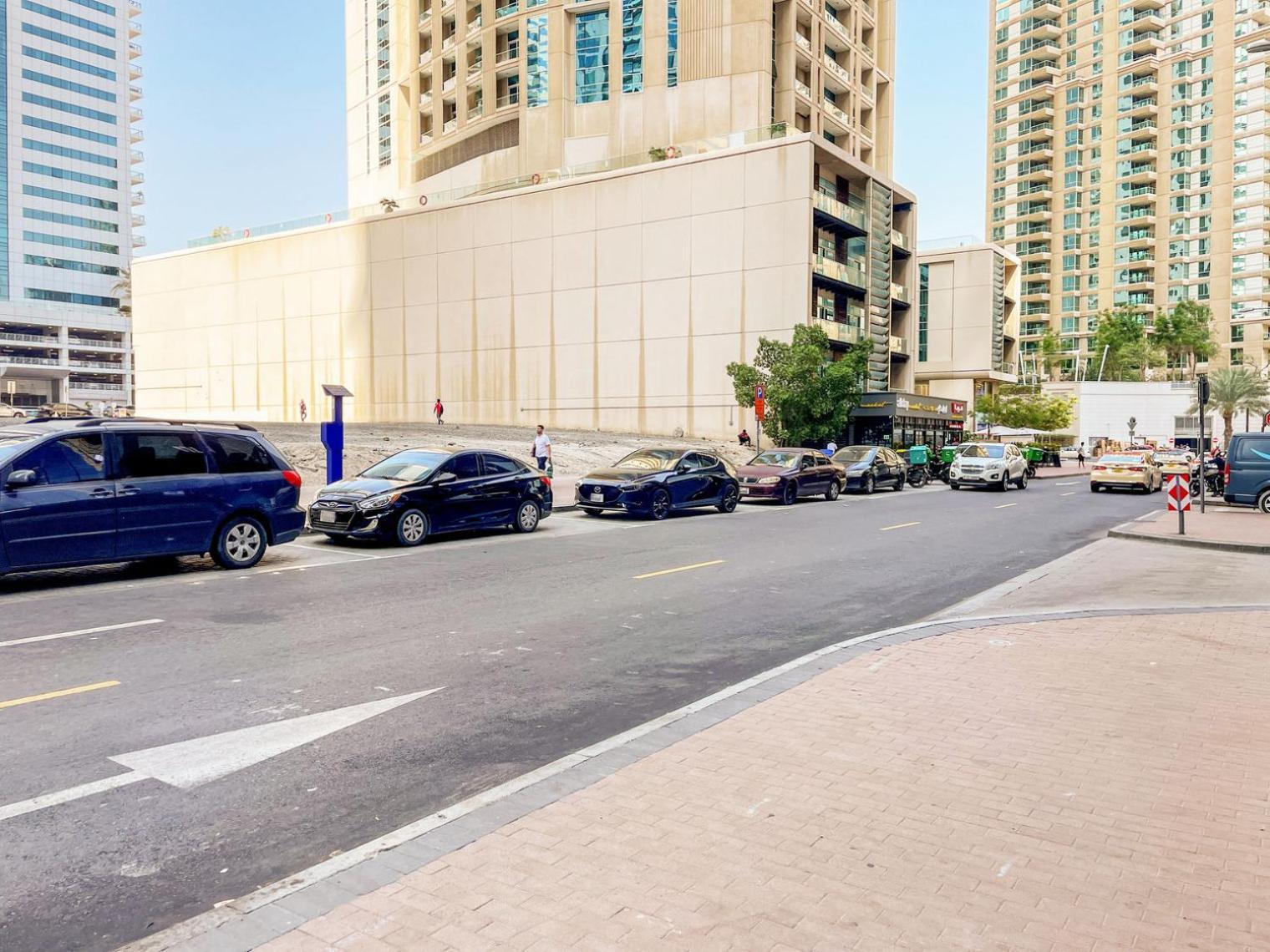 Blueground Marina Gate Gym Elevator Pool Dxb-820 Apartment