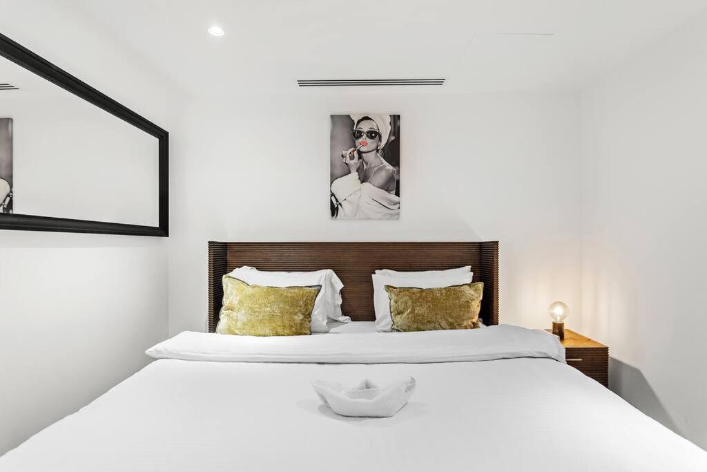 Sea View 3br With Access, Dining & Concierge Apartment