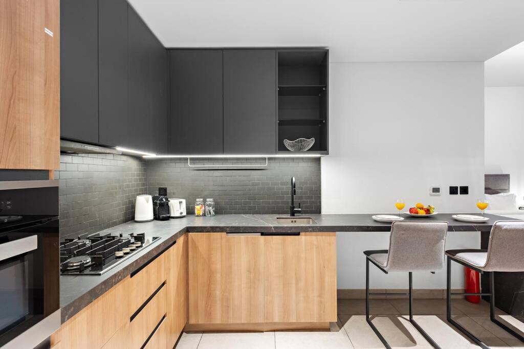First Class Studio Premium And Luxurious * Dubai