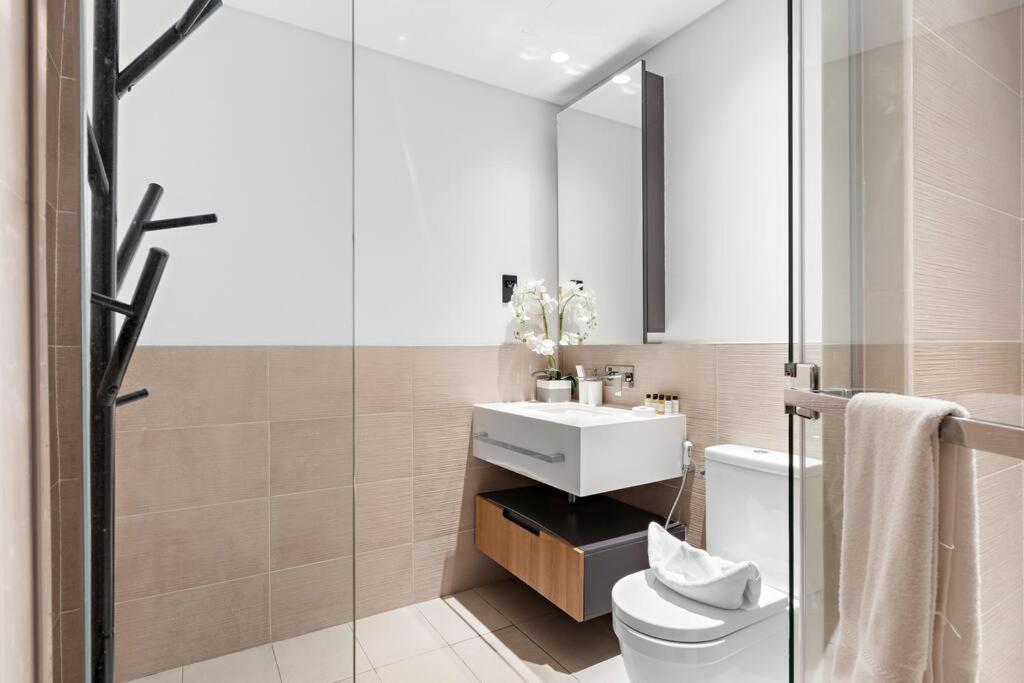First Class Studio Premium And Luxurious * Dubai