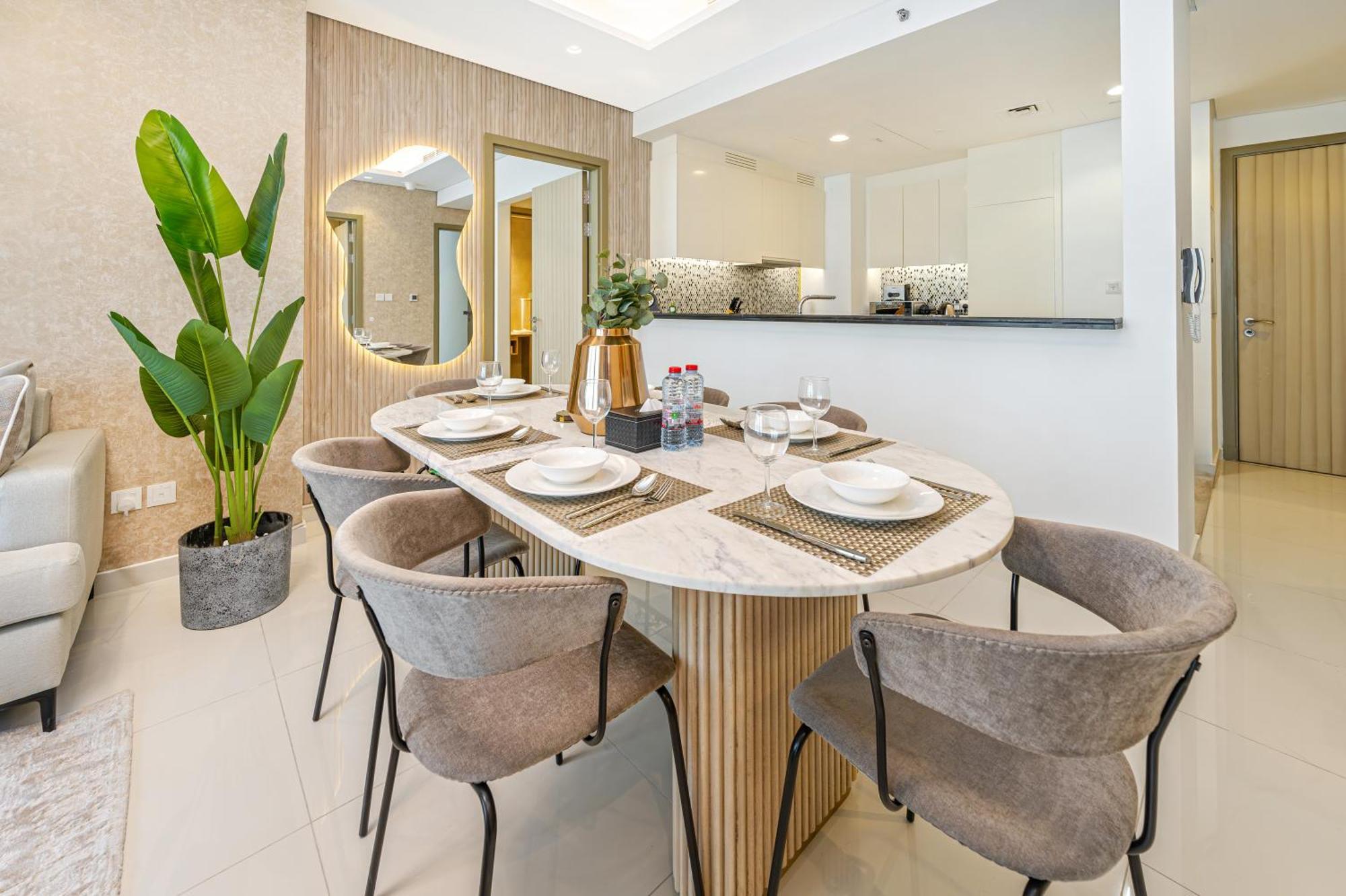 3 King Beds - 7mins To Mall - High Floor Sun Set And Sea View *
