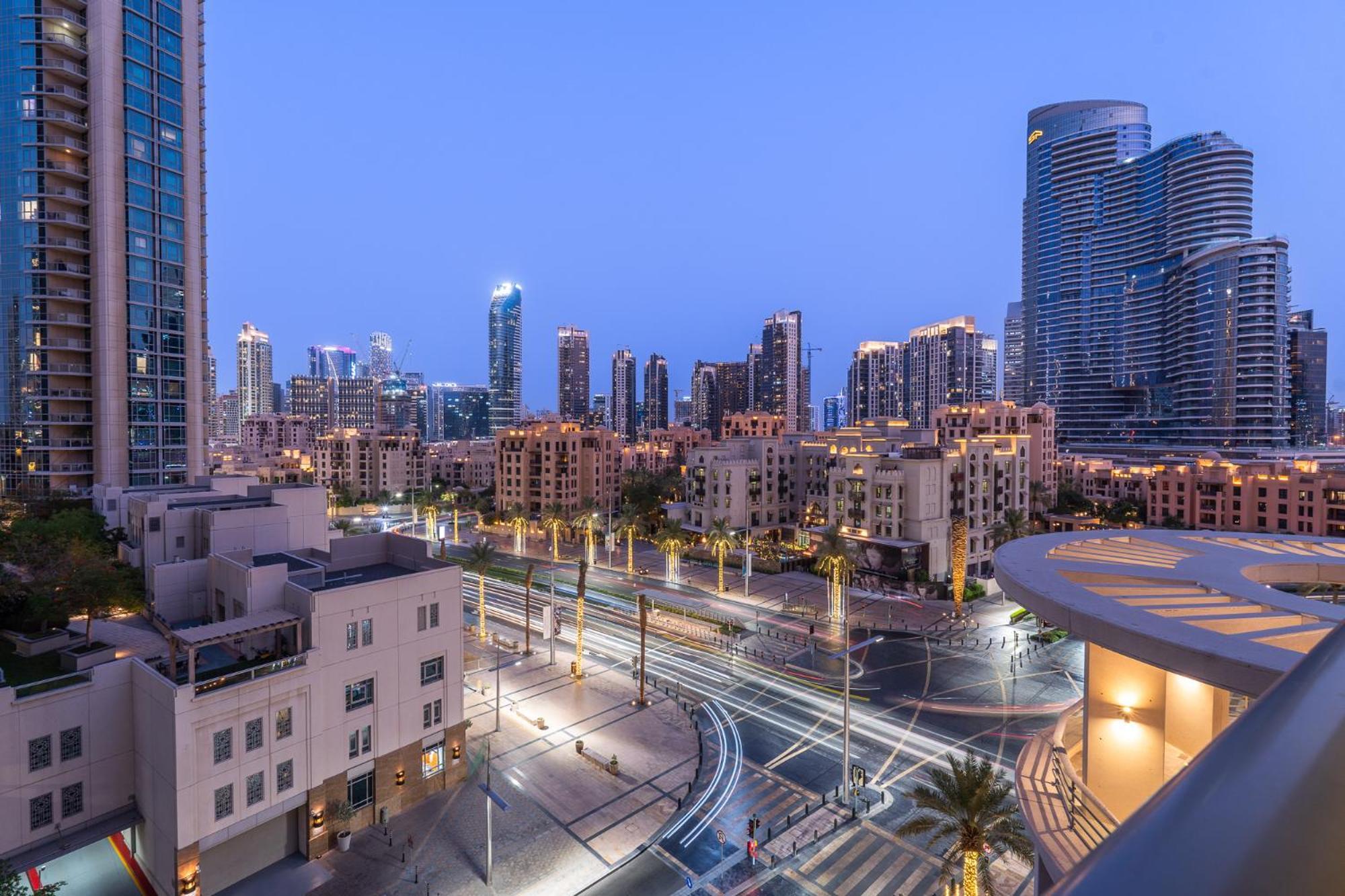 Boulevard 2 Br- Burj Khalifa-dubai Mall- Pool-gym Daire