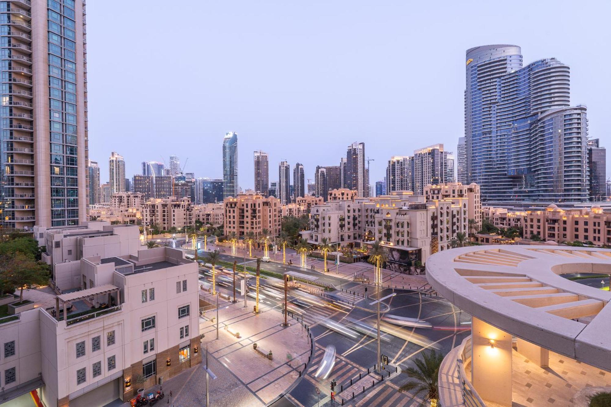 Daire Boulevard 2 Br- Burj Khalifa-dubai Mall- Pool-gym *