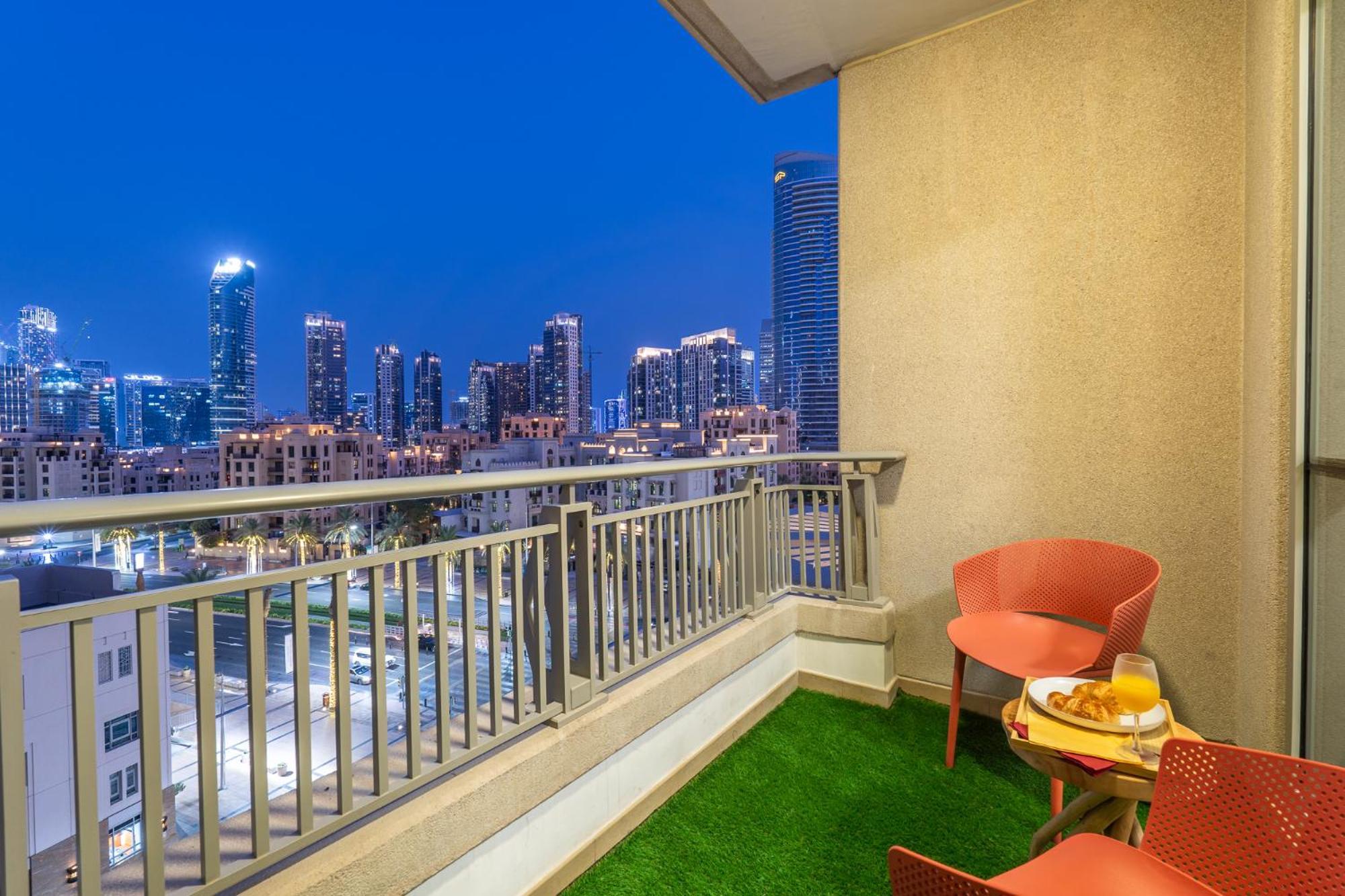 Daire Boulevard 2 Br- Burj Khalifa-dubai Mall- Pool-gym