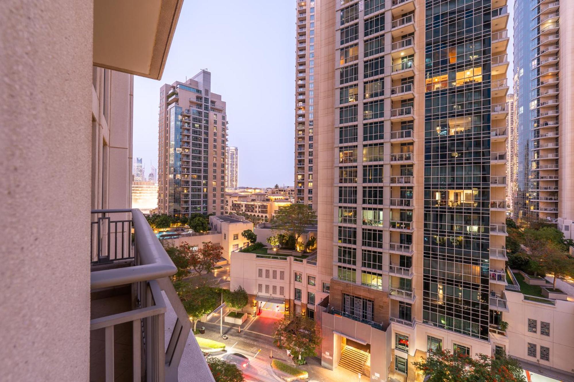 Daire Boulevard 2 Br- Burj Khalifa-dubai Mall- Pool-gym *