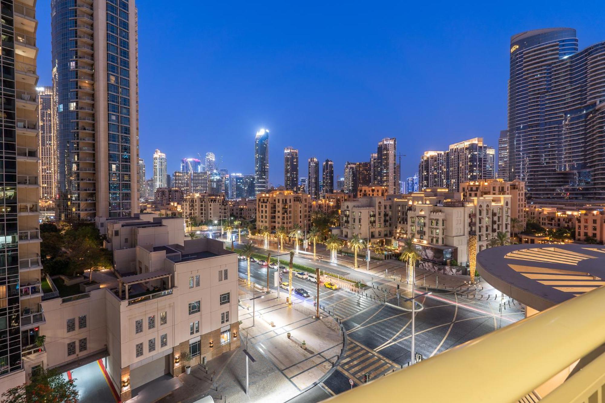 Boulevard 2 Br- Burj Khalifa-dubai Mall- Pool-gym *