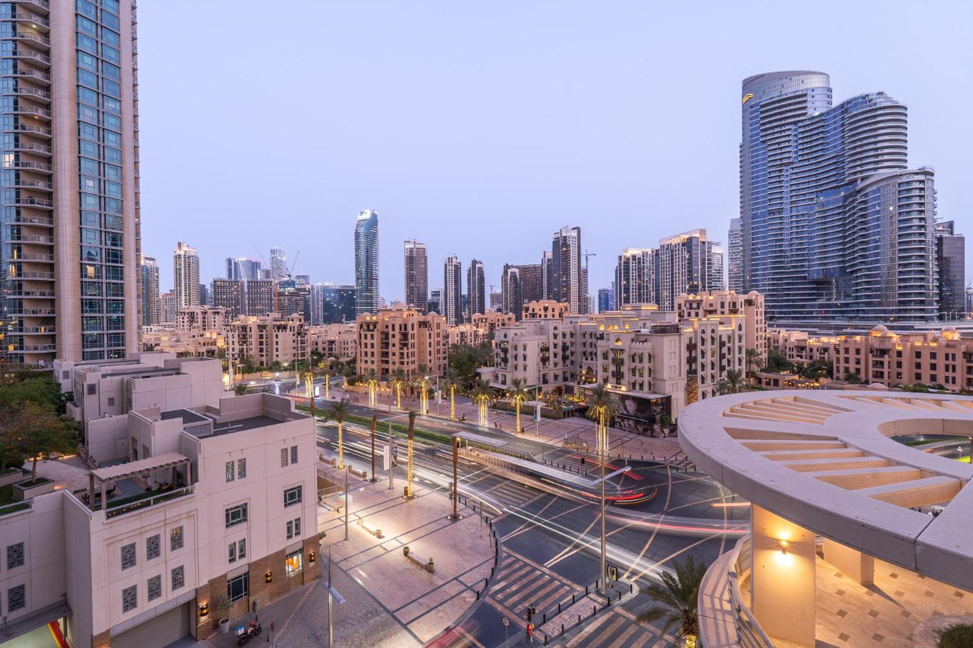 Daire Boulevard 2 Br- Burj Khalifa-dubai Mall- Pool-gym