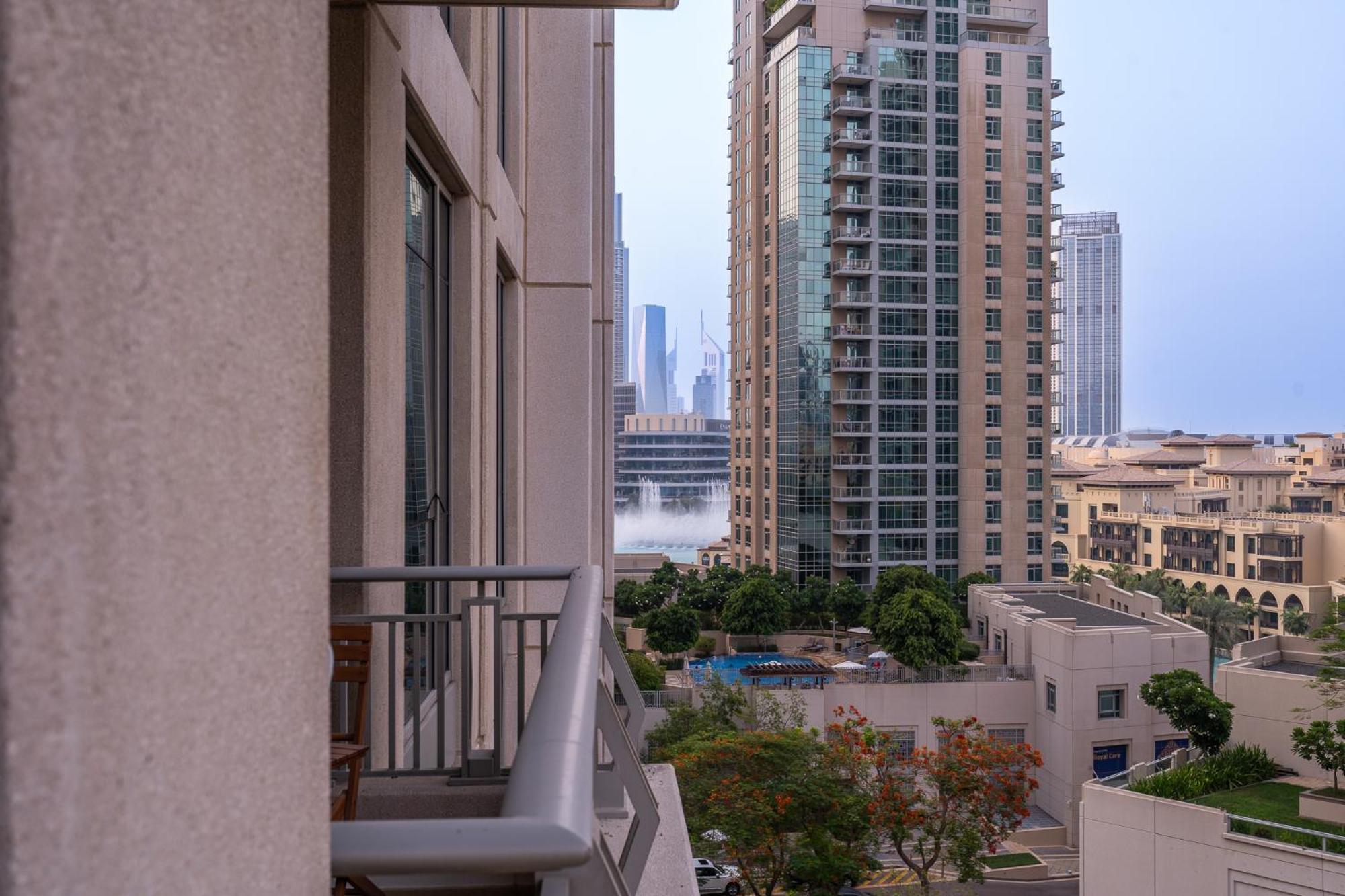 Boulevard 2 Br- Burj Khalifa-dubai Mall- Pool-gym Dubai