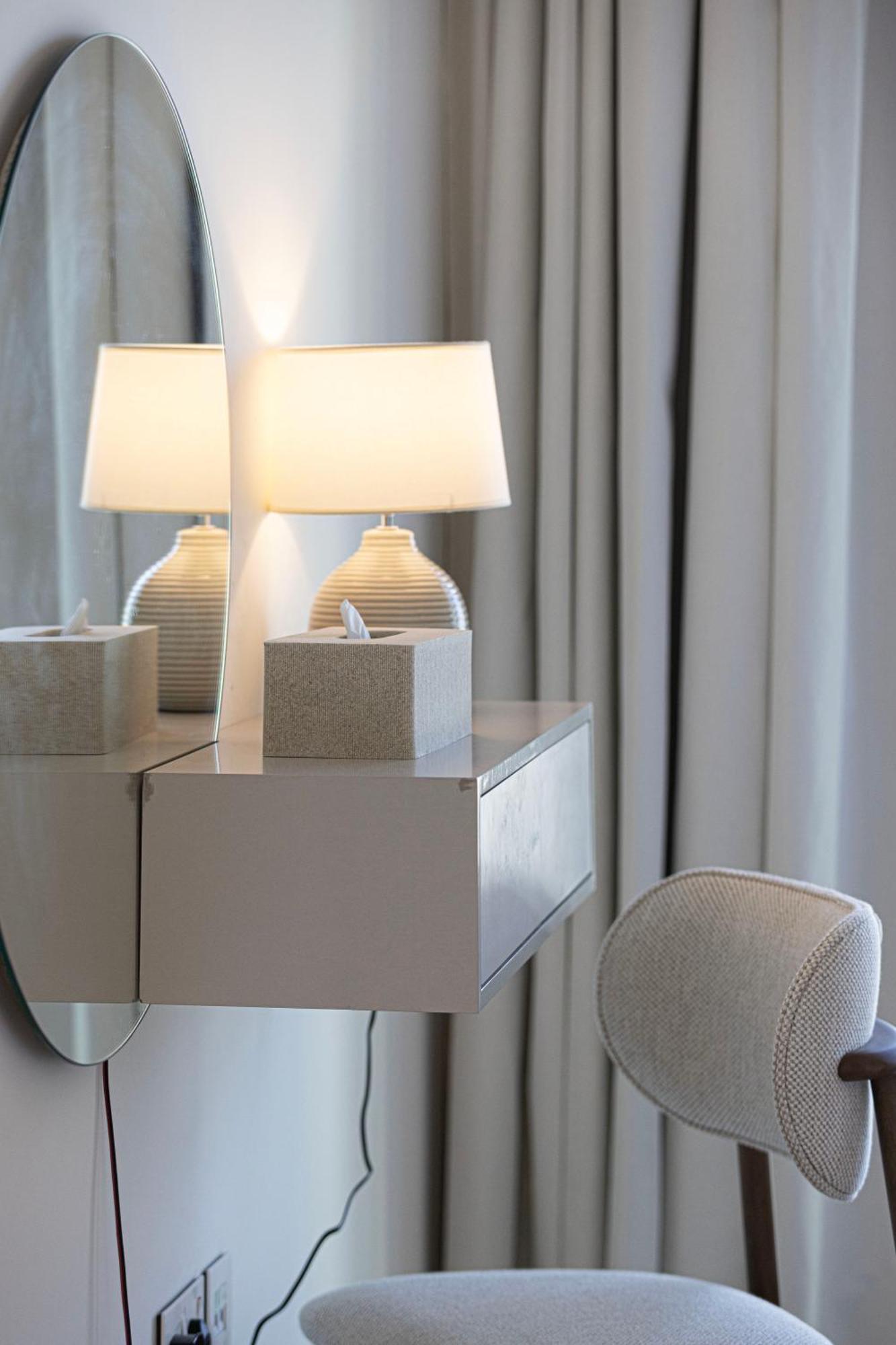 Daire Magnificent - New 2br In Downtown Views Dubai