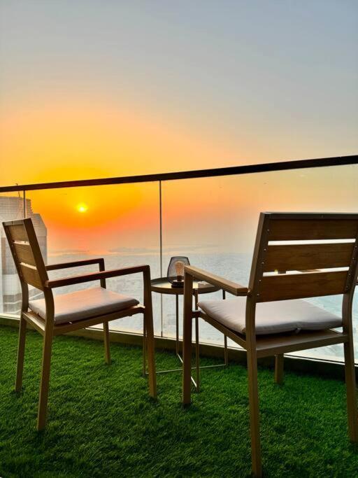 3 King Beds - 7mins To Mall - High Floor Sun Set And Sea View Apartment Dubai
